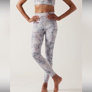 Athleta Salutation Stash Tight